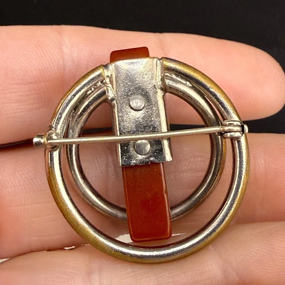 Vintage Bakelite Brooch Gold Tone Round